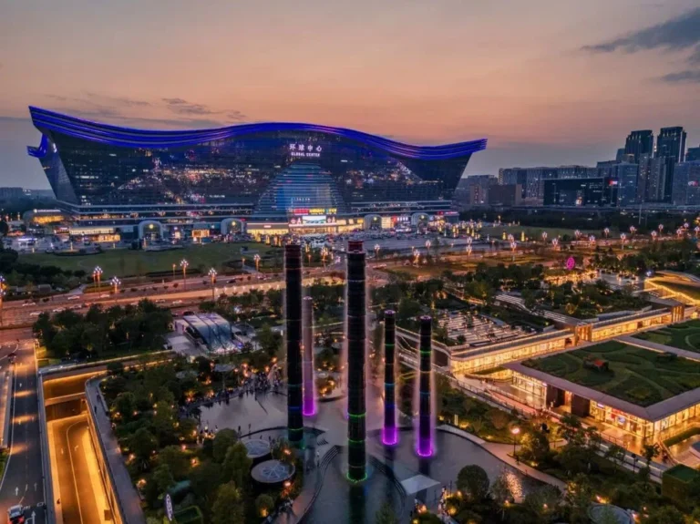 A practical guide to shopping in Chengdu for foreign tourists