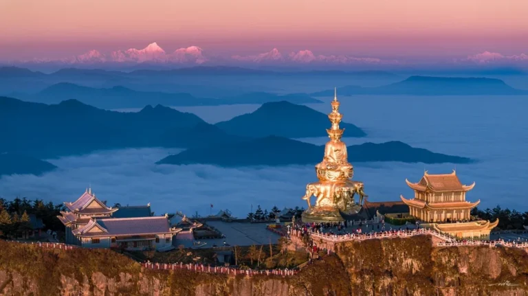 Mount Emei Route Guide 2 Day Classic vs 1 Day Express vs Hiking – Which Is Best for You
