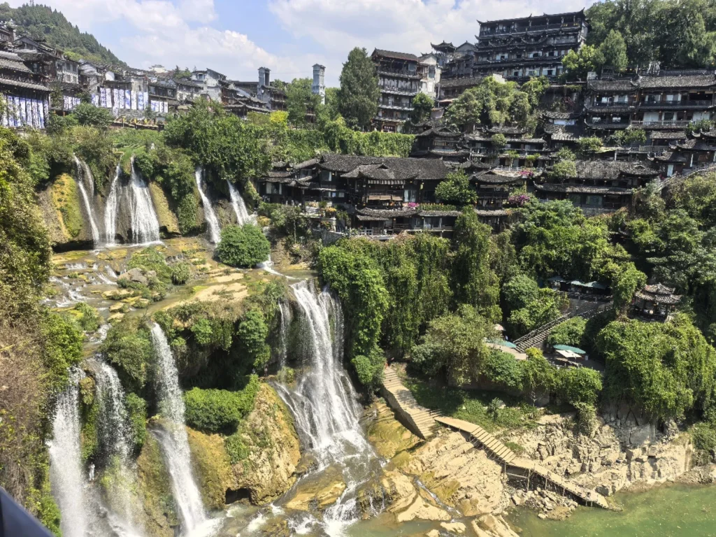 Fenghuang vs Furong Town 8