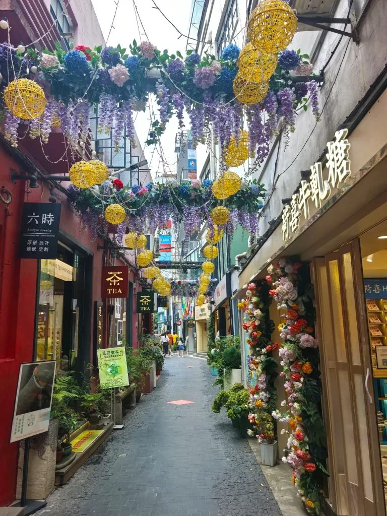 Tianzifang Shanghai 3 768x1024 1