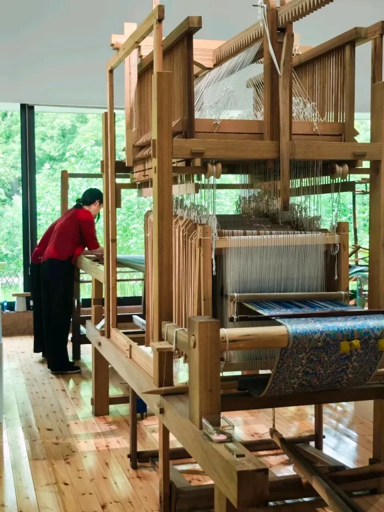 Where to Buy Silk in Hangzhou 1 768x1024 1
