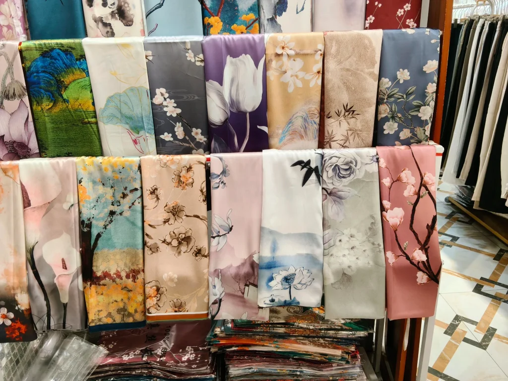 Where to Buy Silk in Hangzhou 4